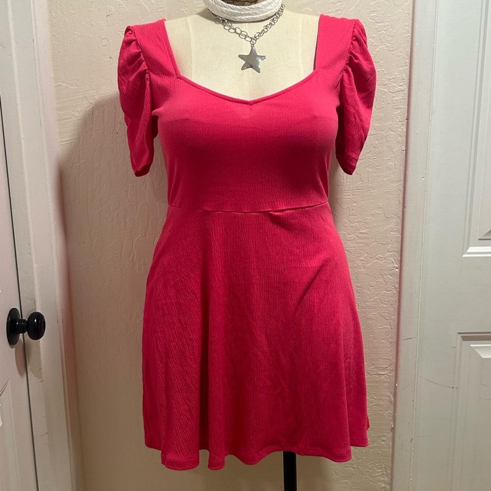 H&M Hot Pink Sweetheart Neck Puff Sleeve Mini Dress